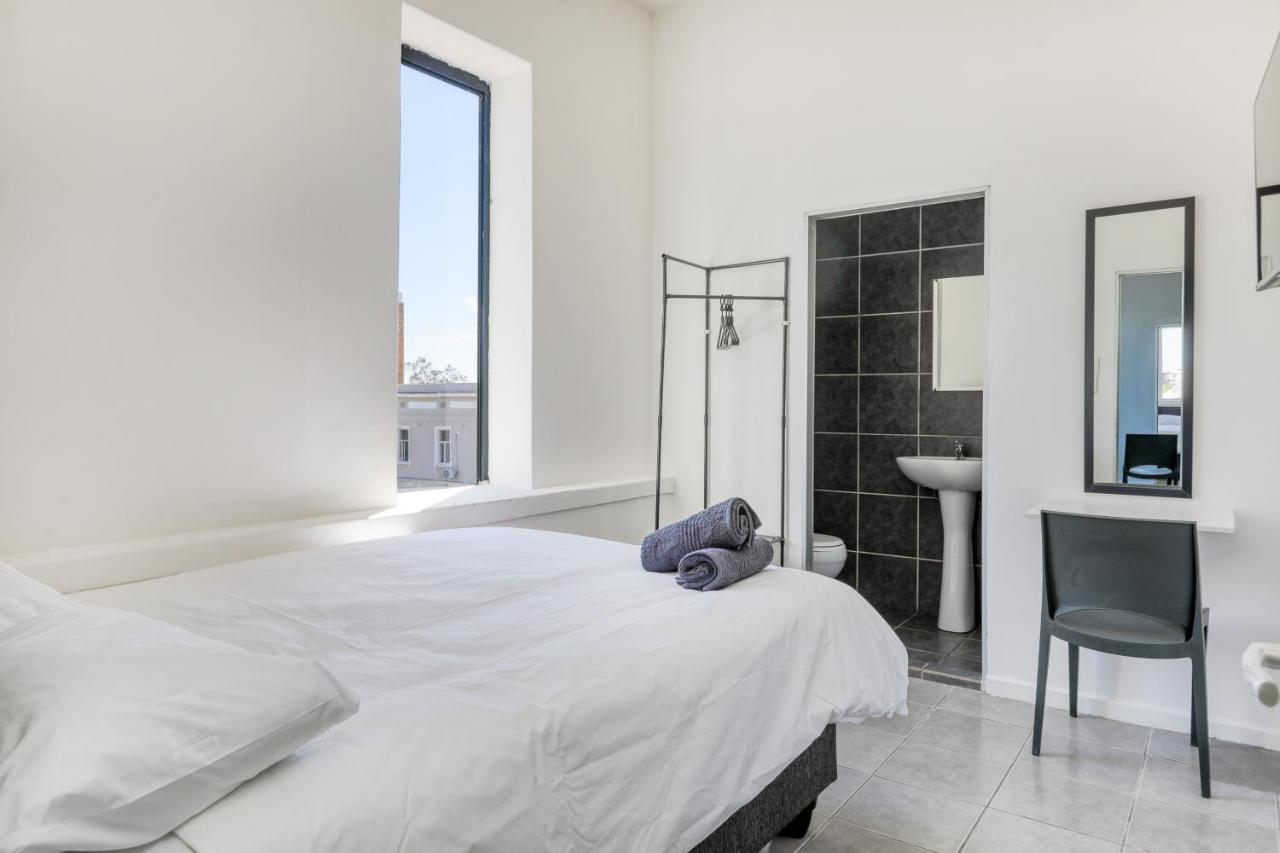 Inn & Out Express Sea Point Cape Town Bagian luar foto