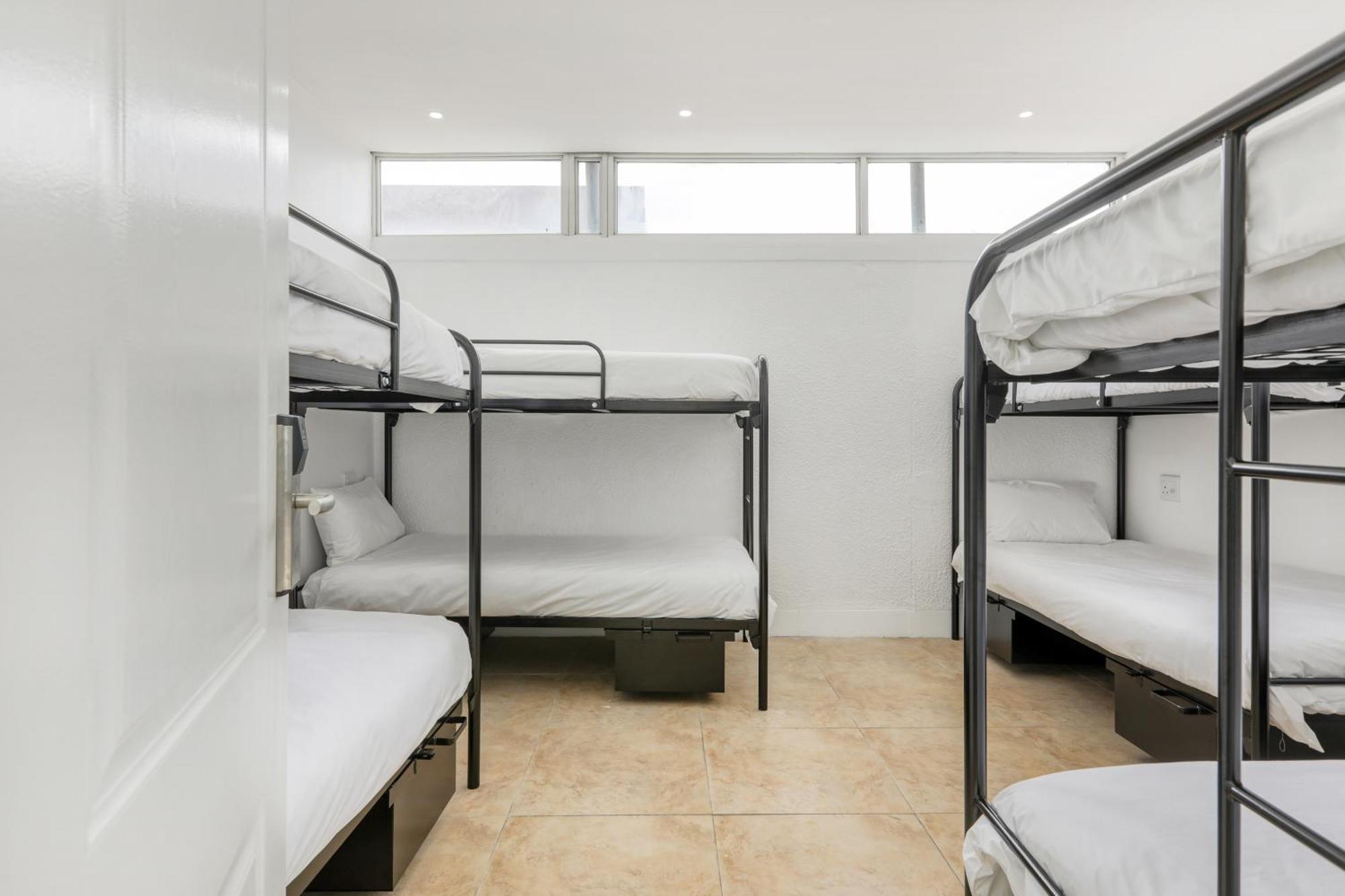 Inn & Out Express Sea Point Cape Town Bagian luar foto